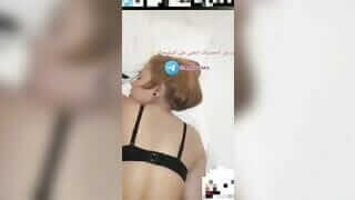 الشرموطة المصرية ياسمين تتناك في خرم طيزها وهي بتفرك فكسها المنتن