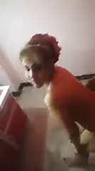 يلا عاد طوبزي خلني اصورج يا كحبة | نيج عراقية بالأجرة